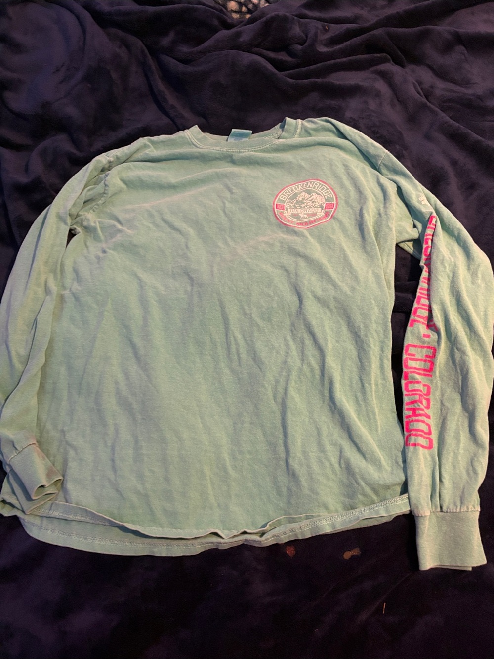 Gildan Mint Green Long Sleeve Tee with Pink Sleeve Graphic